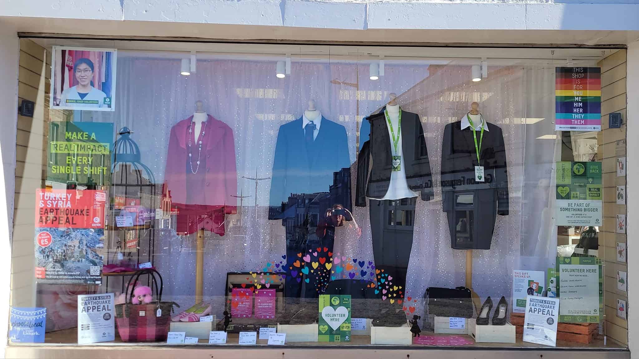 Legally-Blonde-Oxfam-lanark-window-display